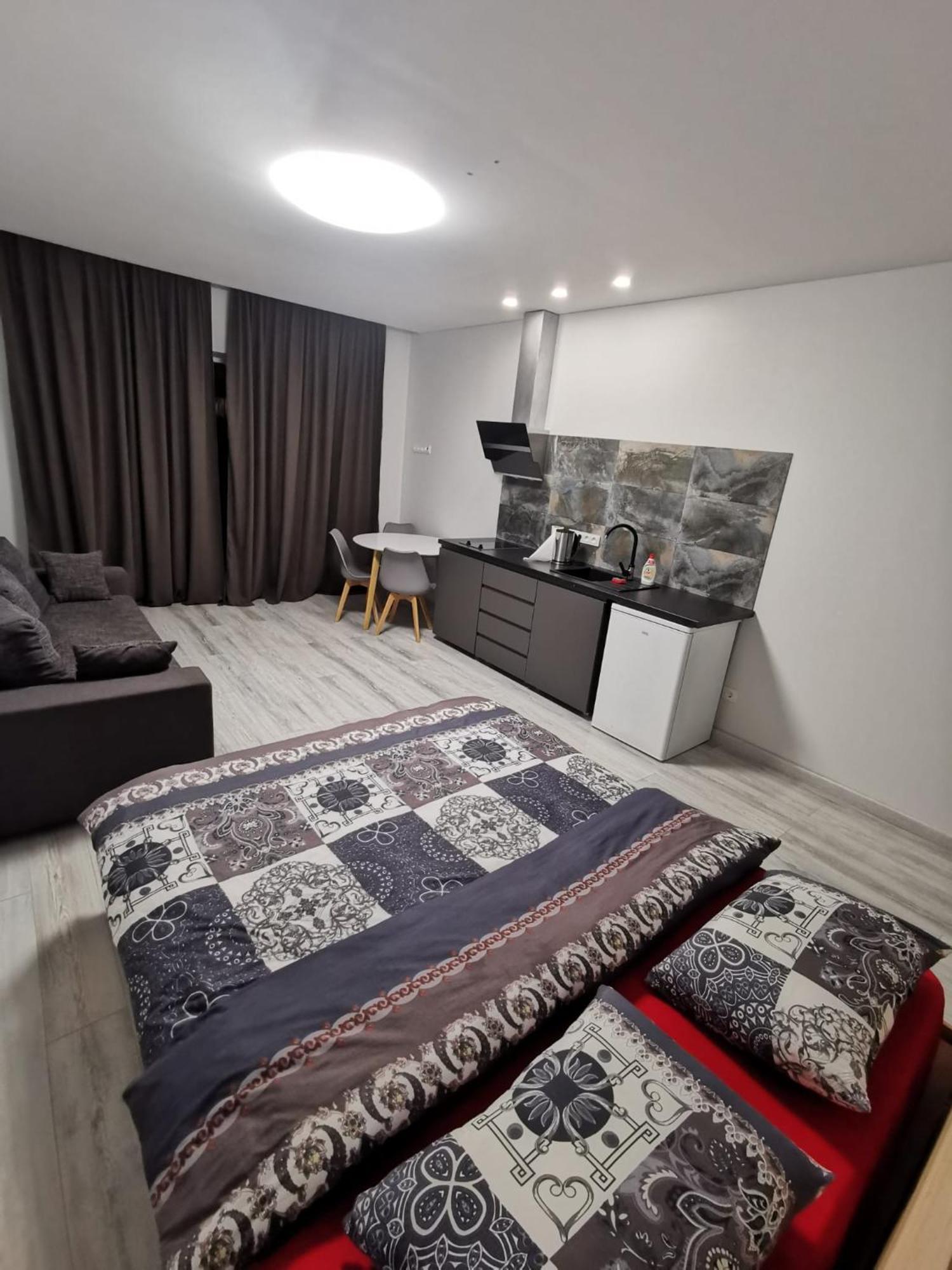 K-Town - Apartments Viabaltic Kaunas Room photo